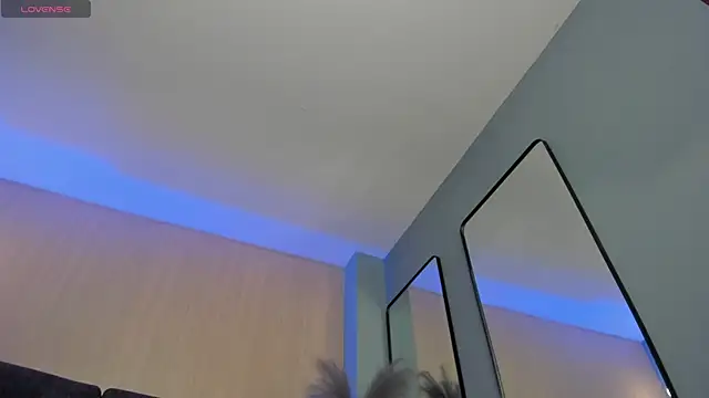 sarawinstone online show from December 2024 11:08:02 PM