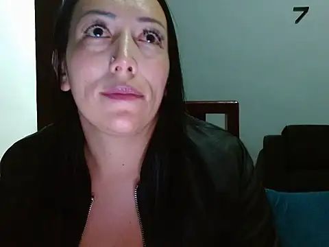 Snapshot of Laura_martin_ chatting on January 2025 01:01:01 AM Laura martin online show from January 2025 01:01:01 AM