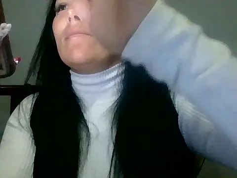 Snapshot of Laura_martin_ chatting on February 2025 12:58:02 AM Laura martin online show from February 2025 12:58:02 AM