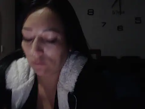 Snapshot of Laura_martin_ chatting on March 2025 12:31:01 AM Laura martin online show from March 2025 12:31:01 AM