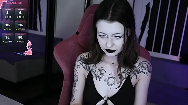 Snapshot of prettybones chatting on October 2025 10:32:02 PM prettybones online show from October 2025 10:32:02 PM