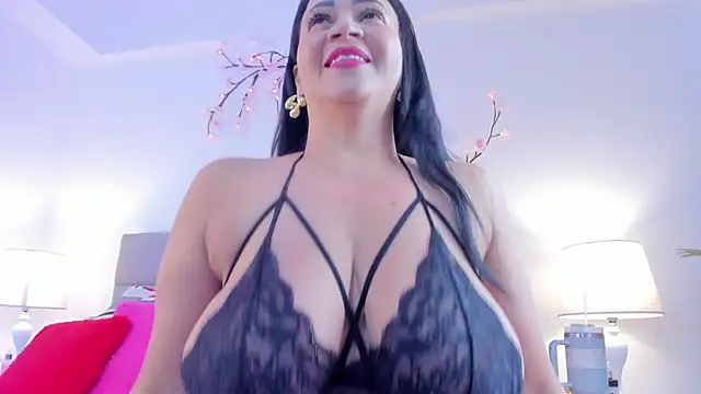 sophie-newton online show from September 2025 12:43:02 PM