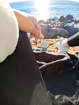 Snapshot of SexyErola27 chatting on December 2024 08:45:02 AM SexyErola27 online show from December 2024 08:45:02 AM