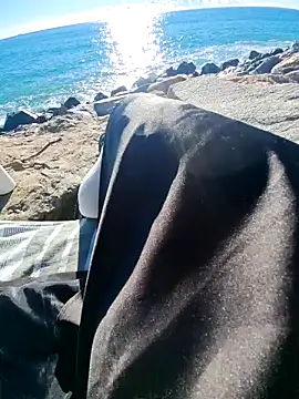 Snapshot of SexyErola27 chatting on January 2025 10:12:02 AM SexyErola27 online show from January 2025 10:12:02 AM