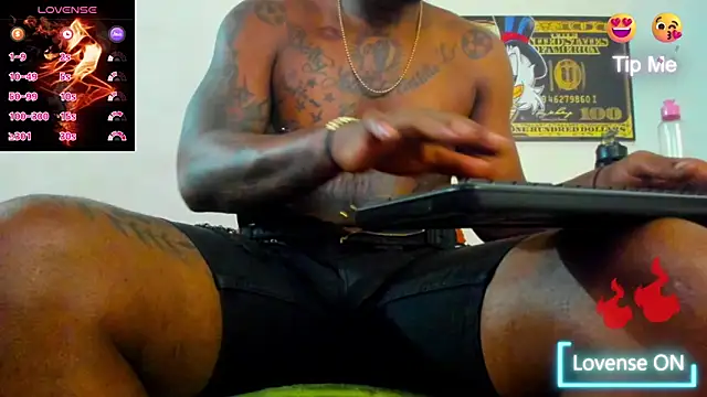 Snapshot of wotton_17 chatting on October 2025 06:50:02 PM wotton 17 online show from October 2025 06:50:02 PM