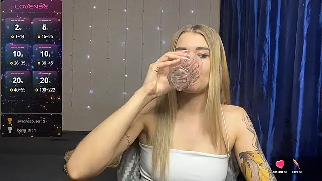 Silvia Shugarr online show from February 2025 09:48:01 PM