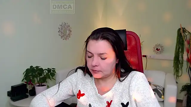 Snapshot of Lily_flower7 chatting on October 2025 04:57:02 AM Lily flower7 online show from October 2025 04:57:02 AM