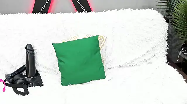 Snapshot of DaisyMun chatting on February 2025 04:47:01 AM DaisyMun online show from February 2025 04:47:01 AM