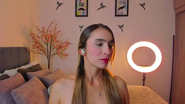 im sarah34 online show from December 2024 06:53:02 AM