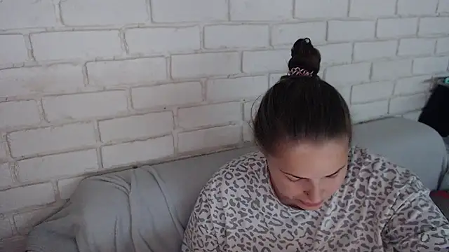 Snapshot of Crazyy_girl_ chatting on October 2025 02:40:01 PM Crazyy girl online show from October 2025 02:40:01 PM