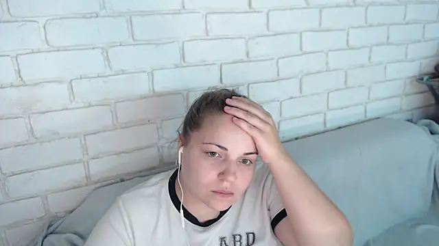 Snapshot of Crazyy_girl_ chatting on November 2025 03:47:02 PM Crazyy girl online show from November 2025 03:47:02 PM