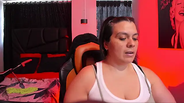 martina foxy  online show from January 2025 05:42:02 PM