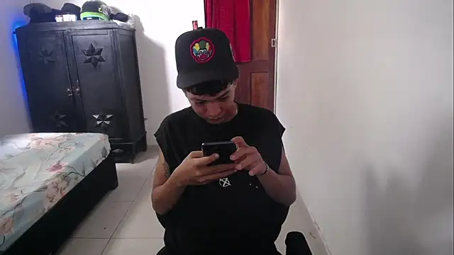 Snapshot of Sxntisaul__ chatting on February 2025 03:36:02 PM Sxntisaul online show from February 2025 03:36:02 PM