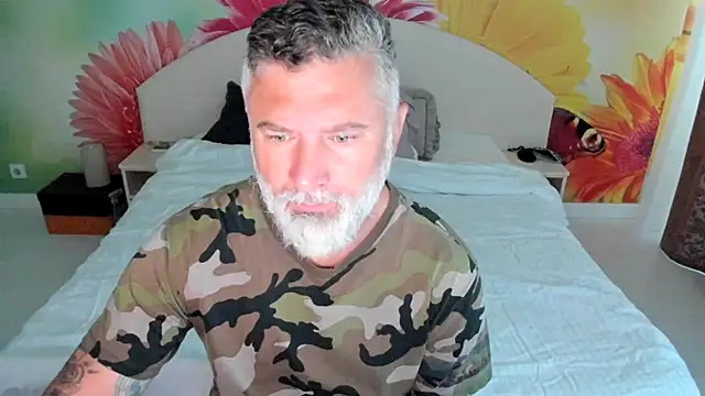 Snapshot of BlowMyXXL chatting on November 2025 05:39:02 AM BlowMyXXL online show from November 2025 05:39:02 AM