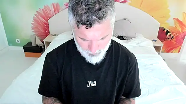 Snapshot of BlowMyXXL chatting on November 2025 11:38:02 AM BlowMyXXL online show from November 2025 11:38:02 AM