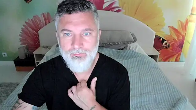 Snapshot of BlowMyXXL chatting on November 2025 06:50:01 AM BlowMyXXL online show from November 2025 06:50:01 AM