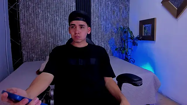 Mike 0233  online show from October 2025 04:12:01 AM