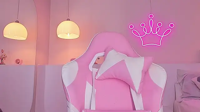 Snapshot of violeth_hill chatting on February 2025 11:12:01 PM violeth hill online show from February 2025 11:12:01 PM