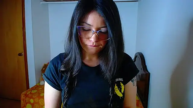 Snapshot of juli05star20 chatting on February 2025 01:25:01 AM juli05star20 online show from February 2025 01:25:01 AM