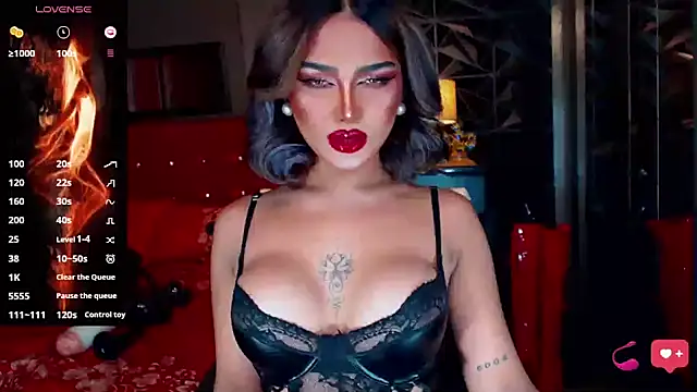 Snapshot of NatalyaFox chatting on November 2025 08:13:02 AM NatalyaFox online show from November 2025 08:13:02 AM