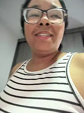 XMara online show from October 2025 05:13:02 PM