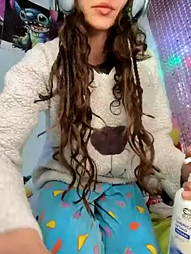 Lucy cole online show from February 2025 08:39:02 AM