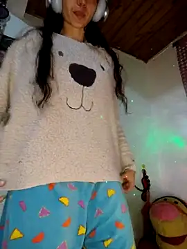 Lucy cole online show from February 2025 04:55:01 AM