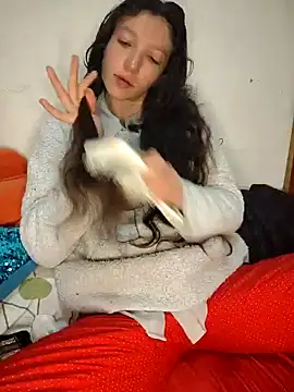 Lucy cole online show from March 2025 02:25:02 AM