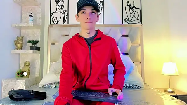 SexyJuliii21 online show from October 2025 08:38:02 PM