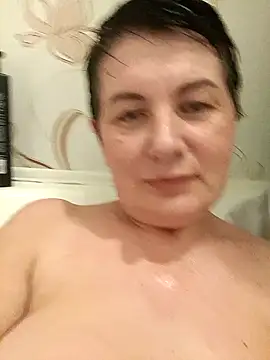NicoleOlla online show from December 2024 01:38:02 PM