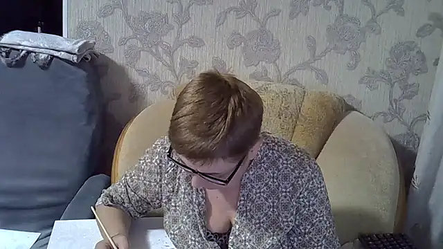 NicoleOlla online show from February 2025 12:21:01 PM