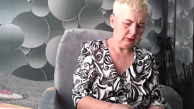 NicoleOlla online show from October 2025 06:55:01 AM