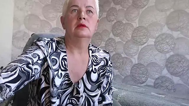 NicoleOlla online show from October 2025 02:45:01 AM