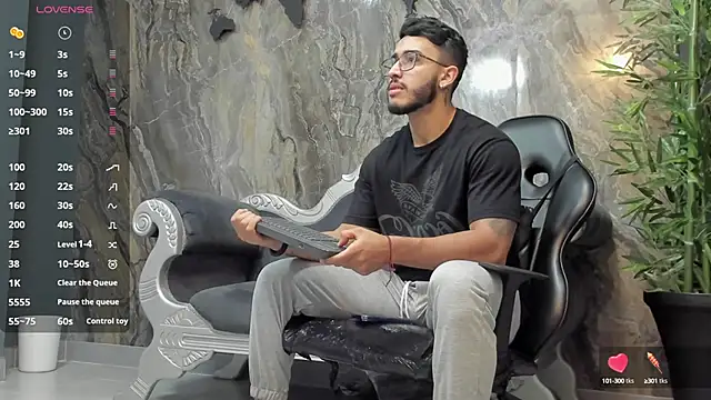 Liam Kleiin online show from January 2025 11:32:02 AM