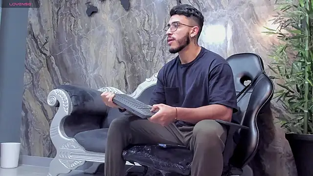 Liam Kleiin online show from January 2025 11:30:02 AM