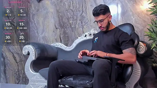 Liam Kleiin online show from February 2025 11:32:01 AM