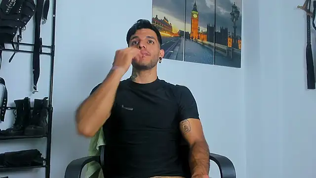 JuanBlade online show from October 2025 02:47:02 AM