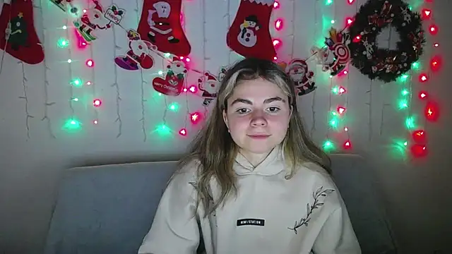 TinaRedly online show from December 2024 06:41:02 PM