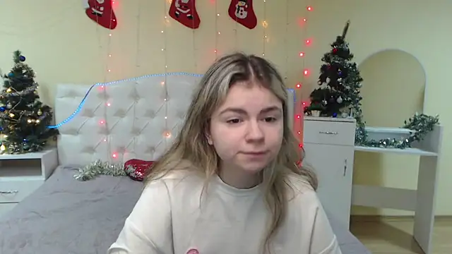 TinaRedly online show from December 2024 02:42:02 PM