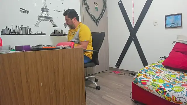 hotandfierylatinos2023 online show from February 2025 09:38:01 AM