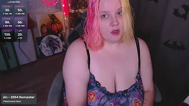 lissamuff online show from October 2025 03:19:01 PM