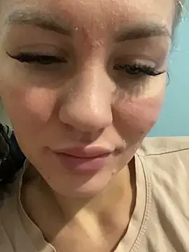 DreamGirl-777 online show from December 2024 06:45:02 AM