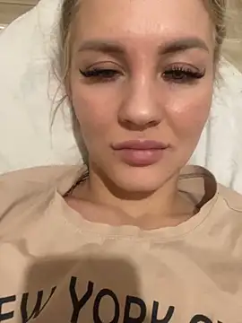 DreamGirl-777 online show from January 2025 12:31:01 PM