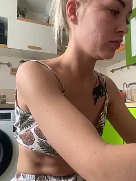 DreamGirl-777 online show from October 2025 08:23:02 AM