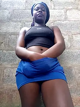 Snapshot of Sarie_sho chatting on October 2025 05:29:02 AM Sarie sho online show from October 2025 05:29:02 AM