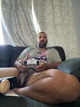 ryand12804 online show from October 2025 02:47:02 PM