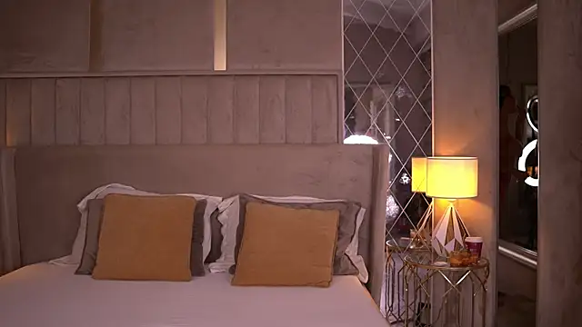 Snapshot of BlairSanders chatting on October 2025 07:25:01 PM BlairSanders online show from October 2025 07:25:01 PM