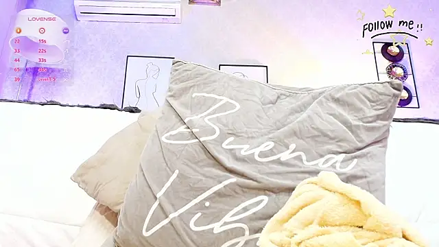 Snapshot of Lena_helleen chatting on January 2025 03:07:02 PM Lena helleen online show from January 2025 03:07:02 PM