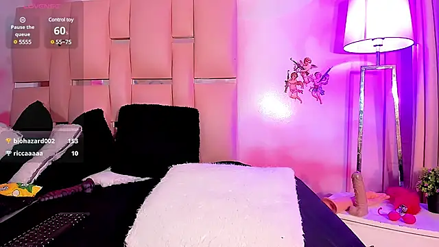 Alexandracamx online show from December 2024 01:13:02 AM