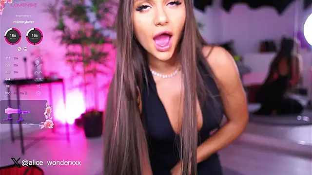 VanessaSimon online show from January 2025 06:24:01 AM